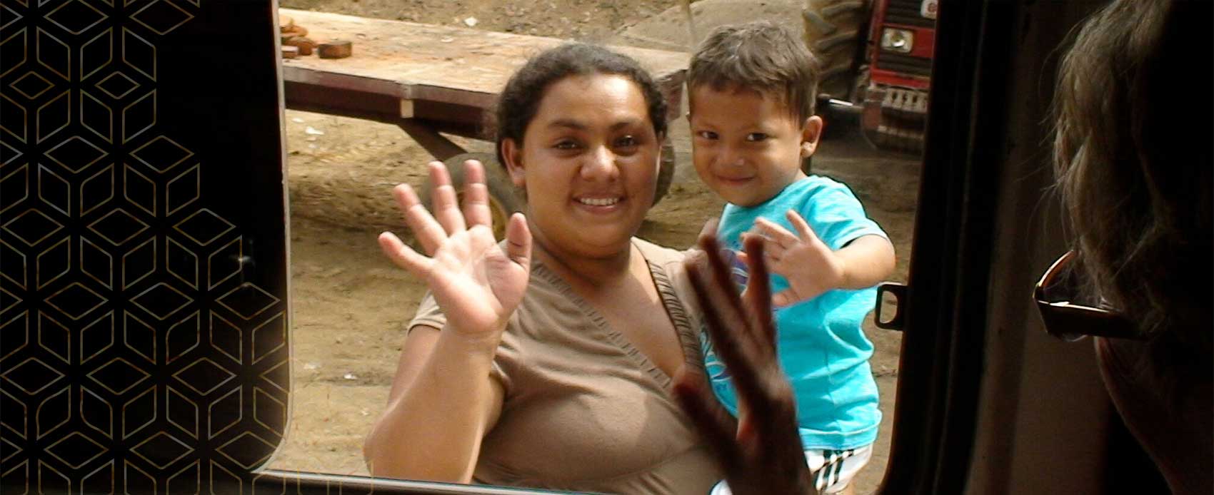 Nicaraguan-woman-and-child